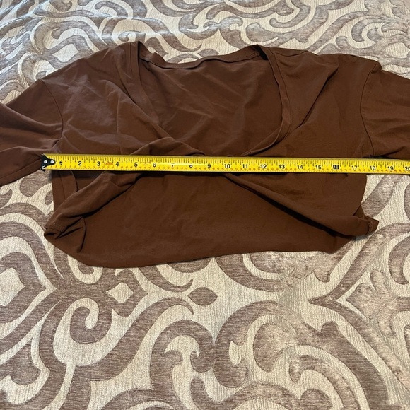 Ladies Brown Casual Tie-Up Crop Top – Size M | Short Sleeve, Stretch, NWOT - Picture 5 of 6